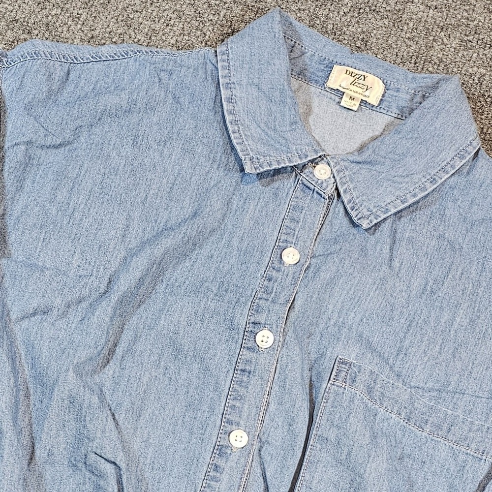 Dizzy Lizzy Womens Medium Blue Denim Cropped Elastic Hem Button Up Shirt
